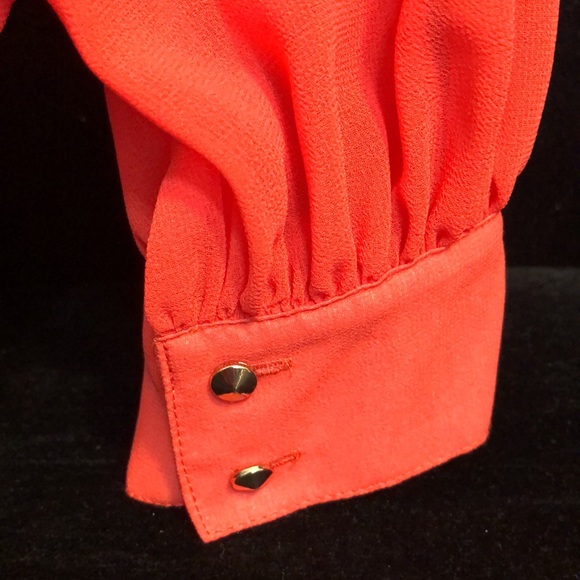 BEBE Blousan Slit Sleeve Shirt with Open Back Detail. - Picture 6 of 9